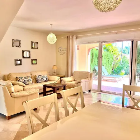 La Brisa Townhouse Golden Mile Holiday home