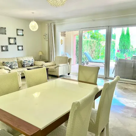 La Brisa Townhouse Golden Mile